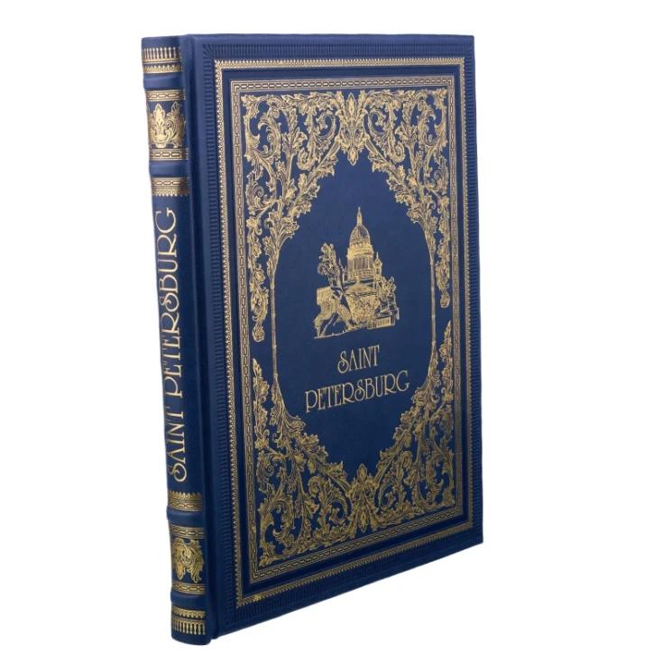Подарочная книга-фотоальбом "Санкт-Петербург" на английском языке.
