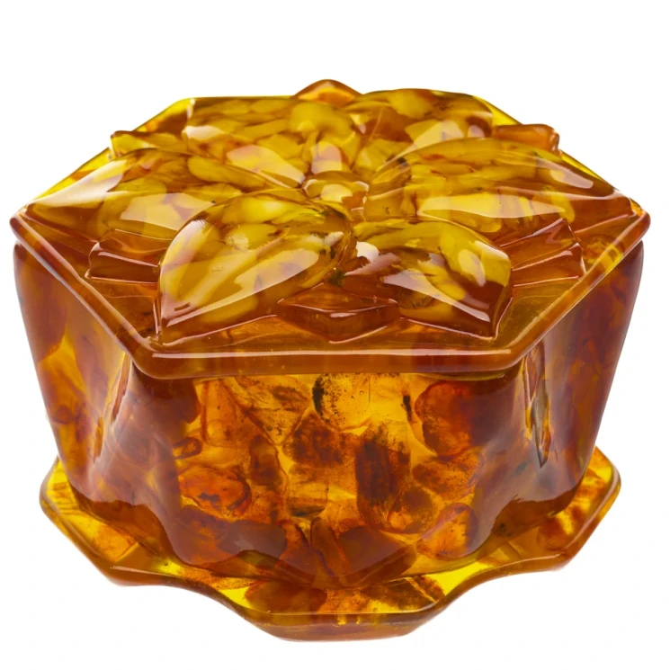 Шкатулка из янтаря "Шестигранник".