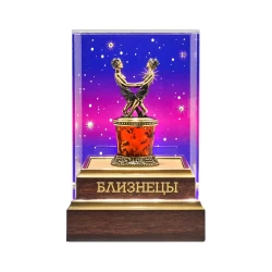 Статуэтка из янтаря и бронзы "Знак Зодиака Близнецы".