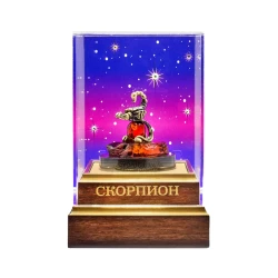 Статуэтка из янтаря и бронзы "Знак Зодиака Скорпион".